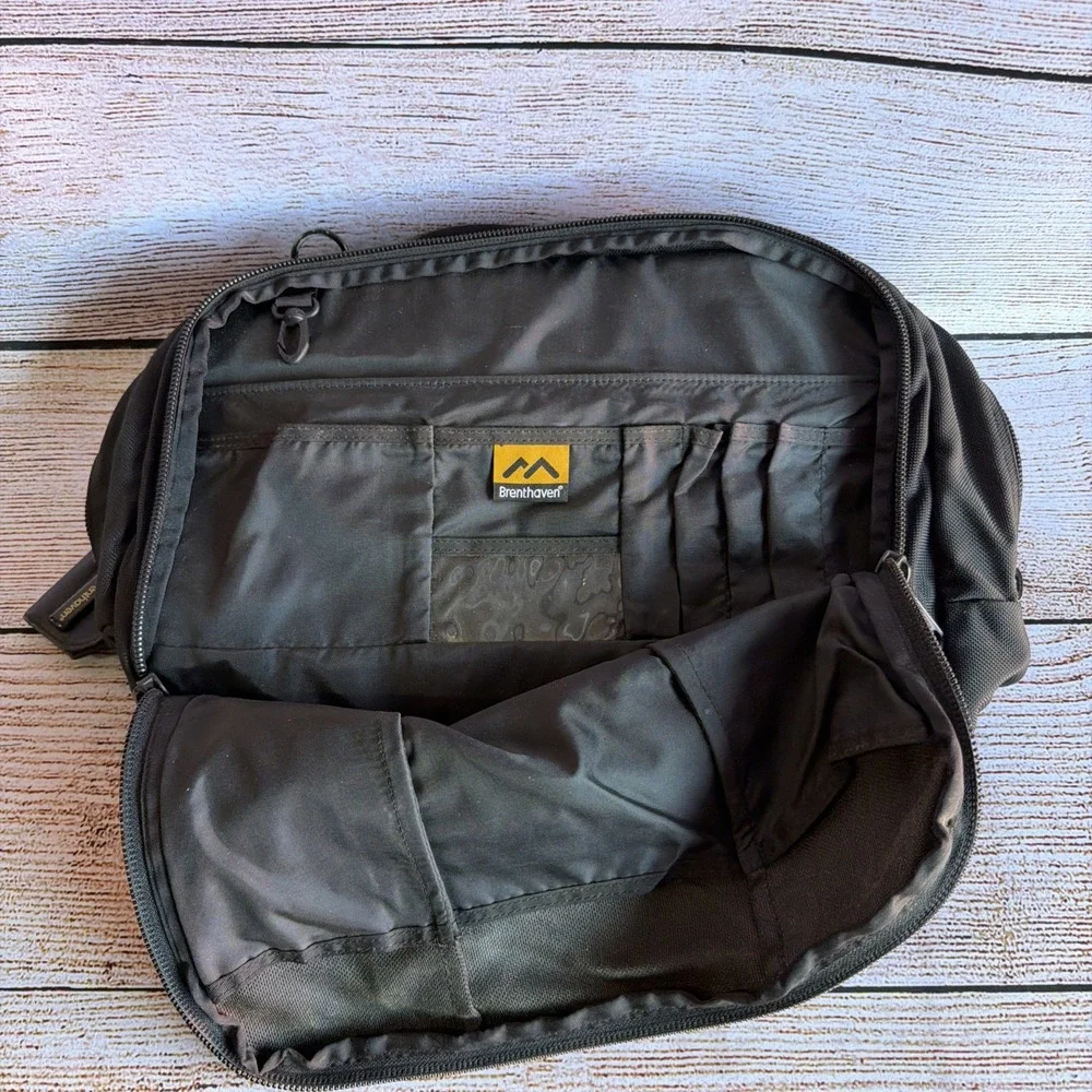 Brenthaven Black Laptop Messenger Bag Briefcase Padded Work Travel 14x10